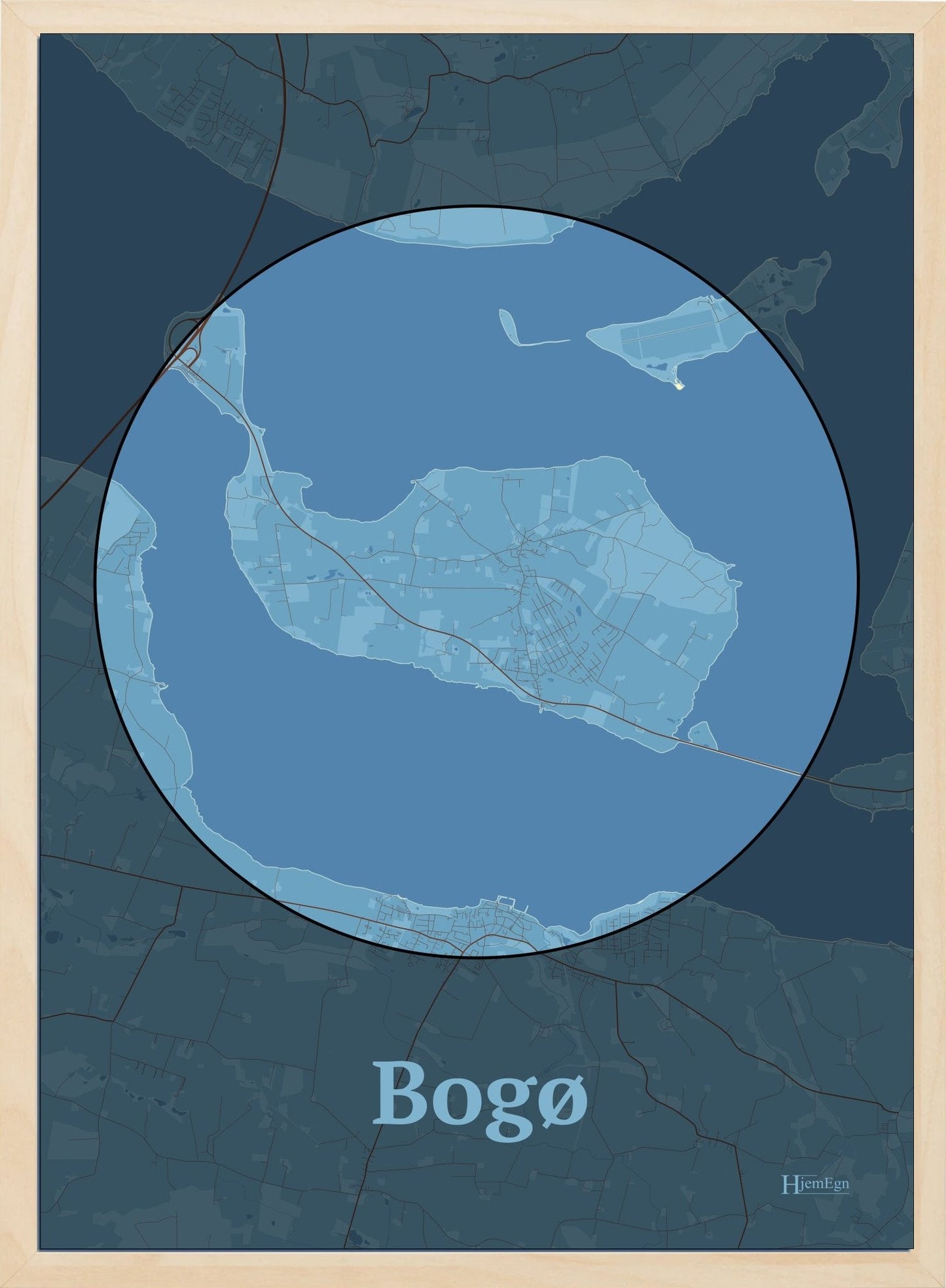 Bogø plakat i farve pastel blå og HjemEgn.dk design centrum. Design ø-kort for Bogø