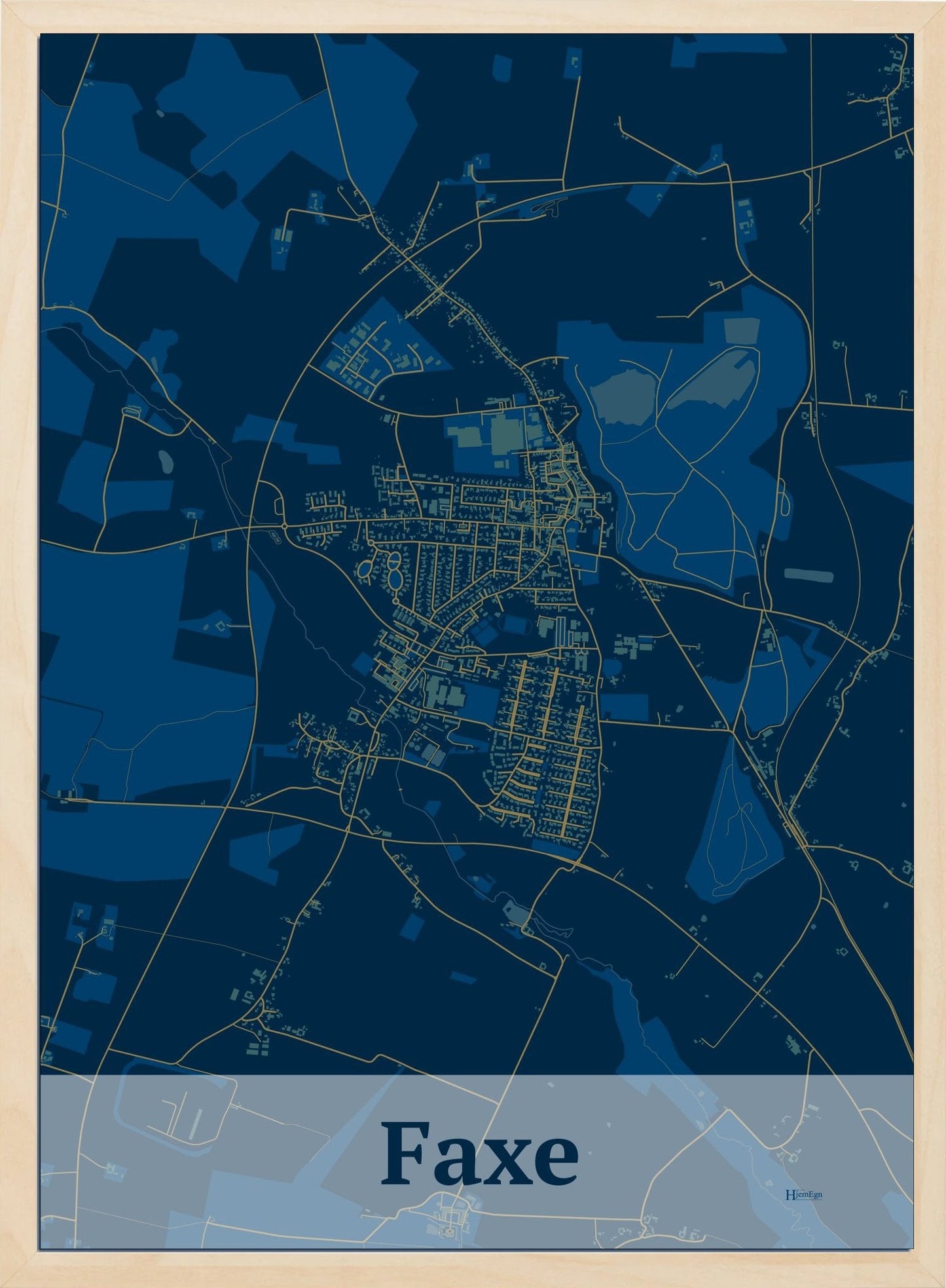Faxe plakat i farve mørk blå og HjemEgn.dk design firkantet. Design bykort for Faxe