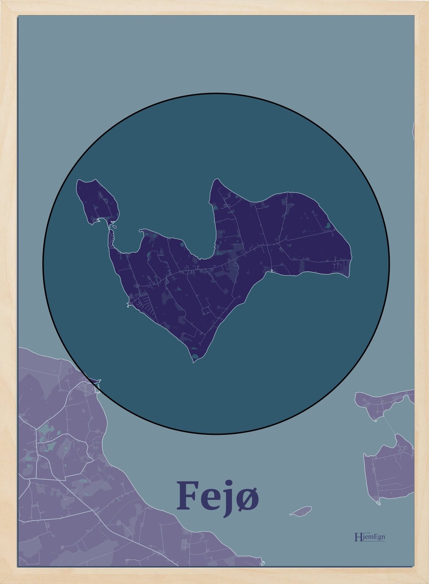 Fejø plakat i farve mørk lilla og HjemEgn.dk design centrum. Design ø-kort for Fejø