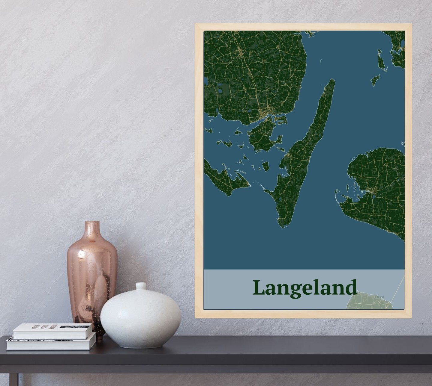 Langeland plakat i farve og HjemEgn.dk design firkantet. Design ø-kort for Langeland