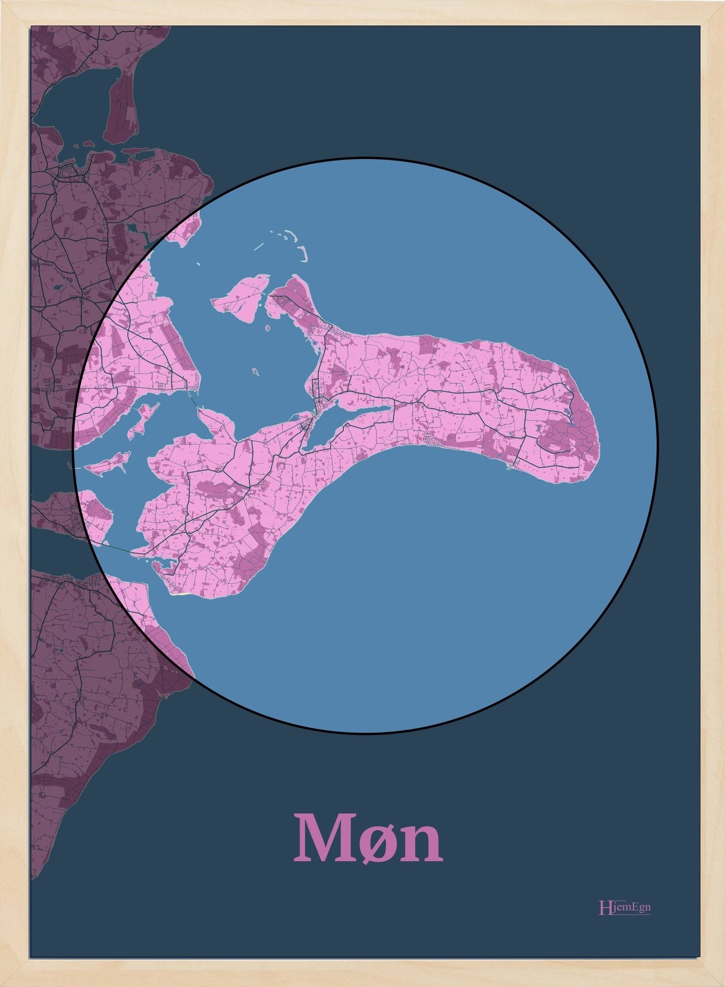 Møn plakat i farve pastel rød og HjemEgn.dk design centrum. Design ø-kort for Møn