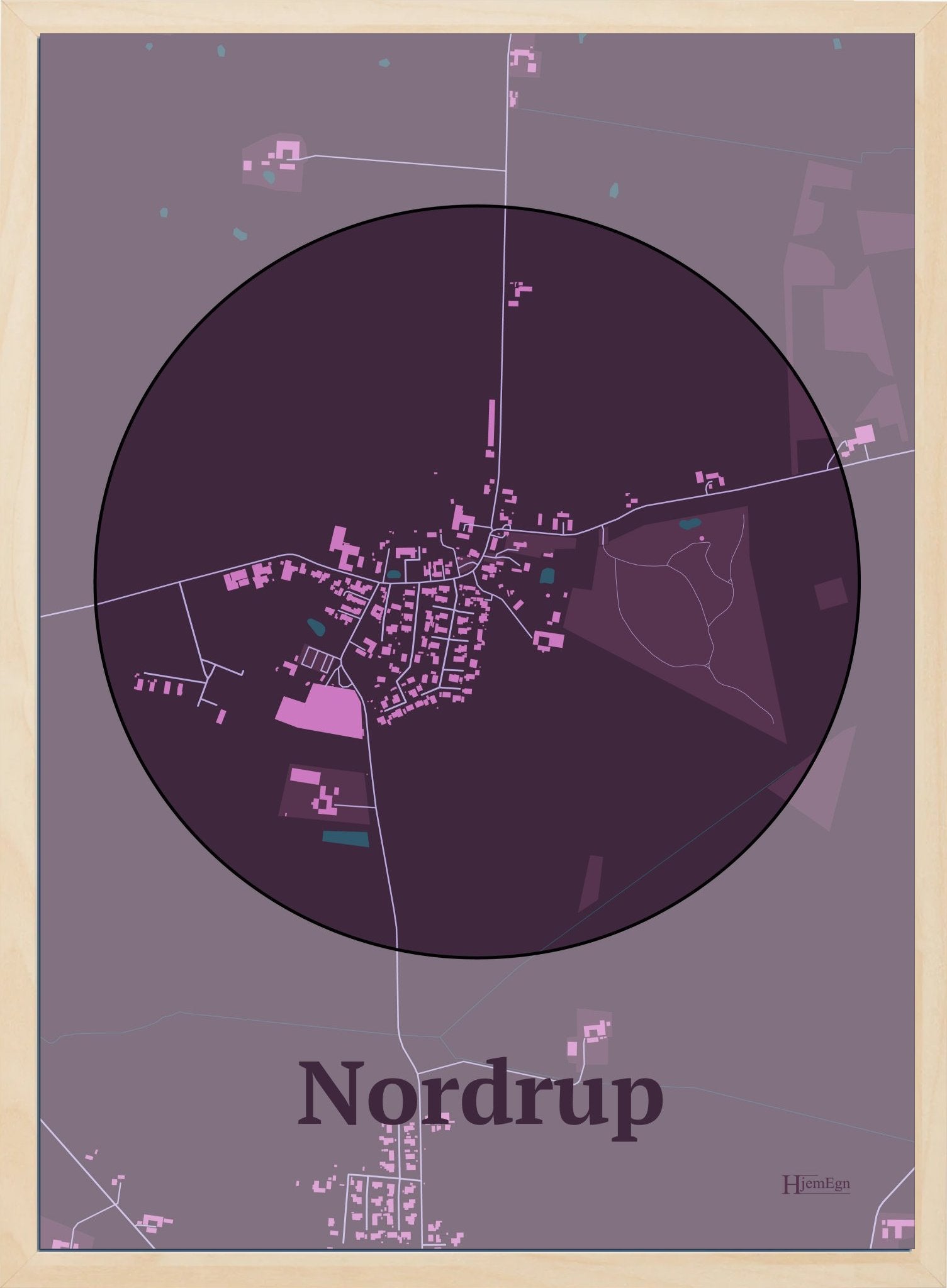 Nordrup plakat i farve mørk rød og HjemEgn.dk design centrum. Design bykort for Nordrup