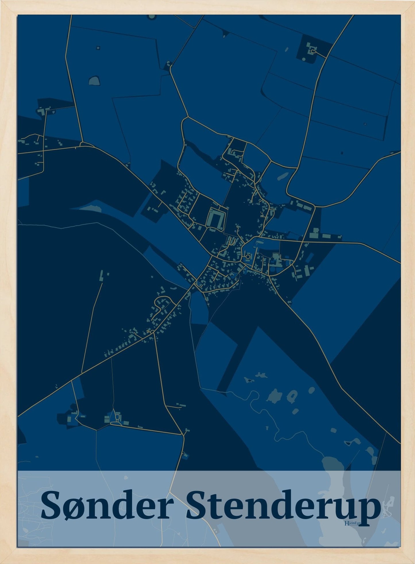 Sønder Stenderup plakat i farve mørk blå og HjemEgn.dk design firkantet. Design bykort for Sønder Stenderup