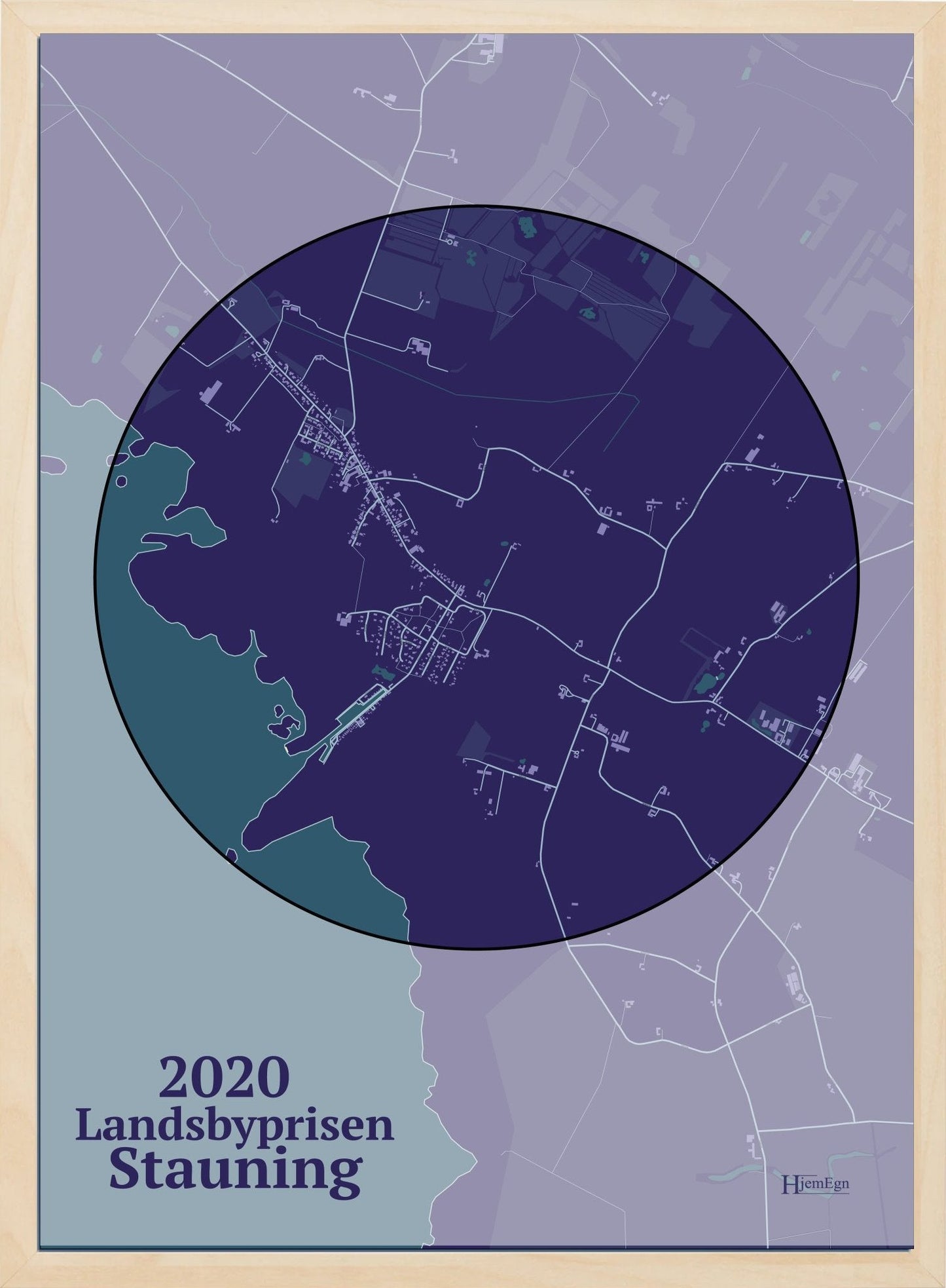 Stauning Kåret Til Årets Landsby 2020 plakat i farve og HjemEgn.dk design centrum. Design bykort for Stauning Kåret Til Årets Landsby 2020