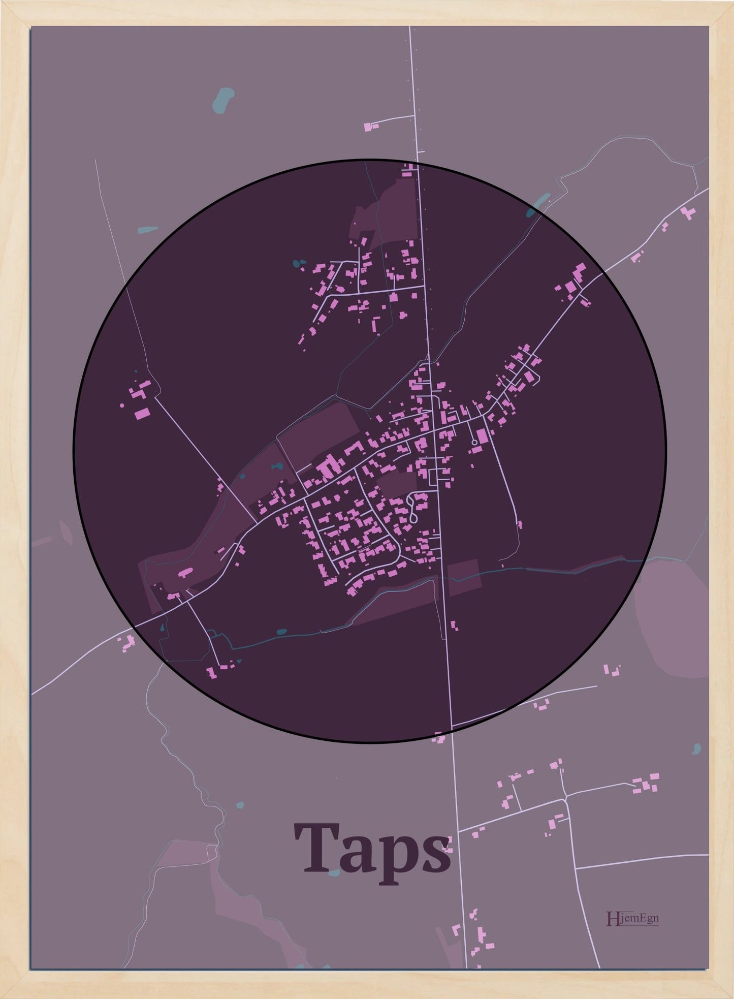 Taps plakat i farve mørk rød og HjemEgn.dk design centrum. Design bykort for Taps