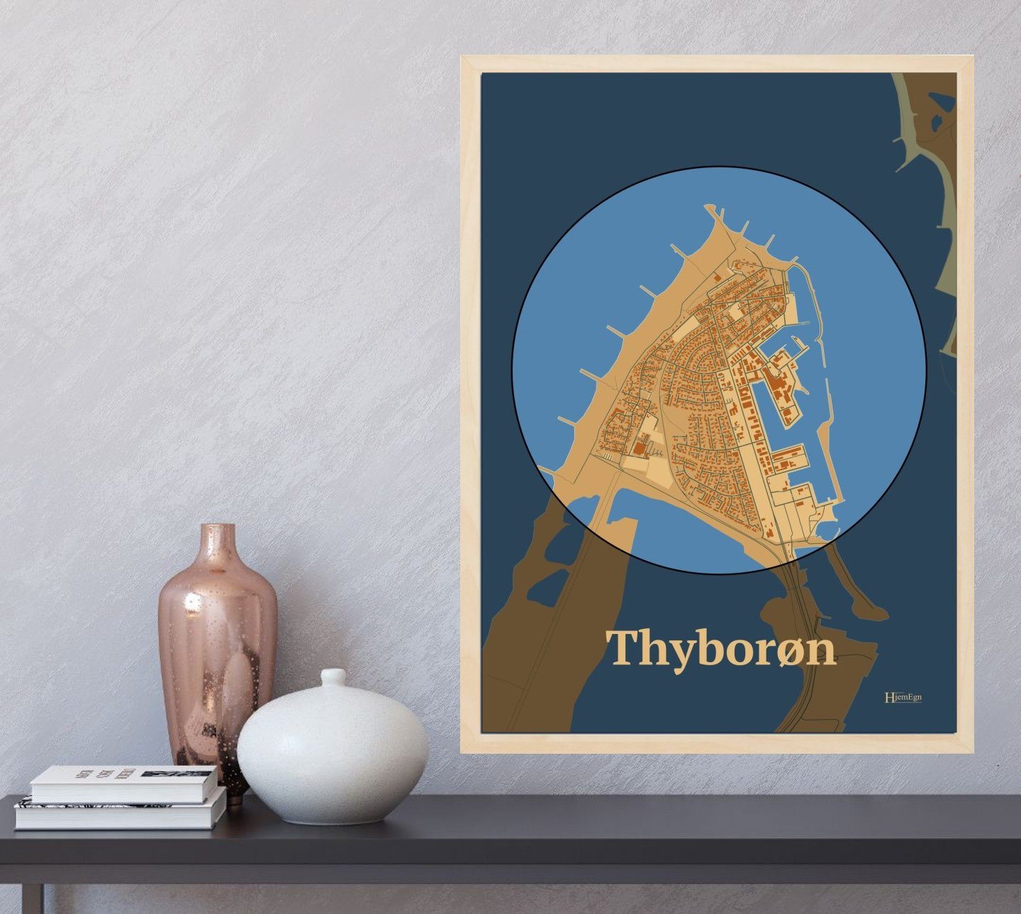 Thyborøn plakat i farve og HjemEgn.dk design centrum. Design bykort for Thyborøn