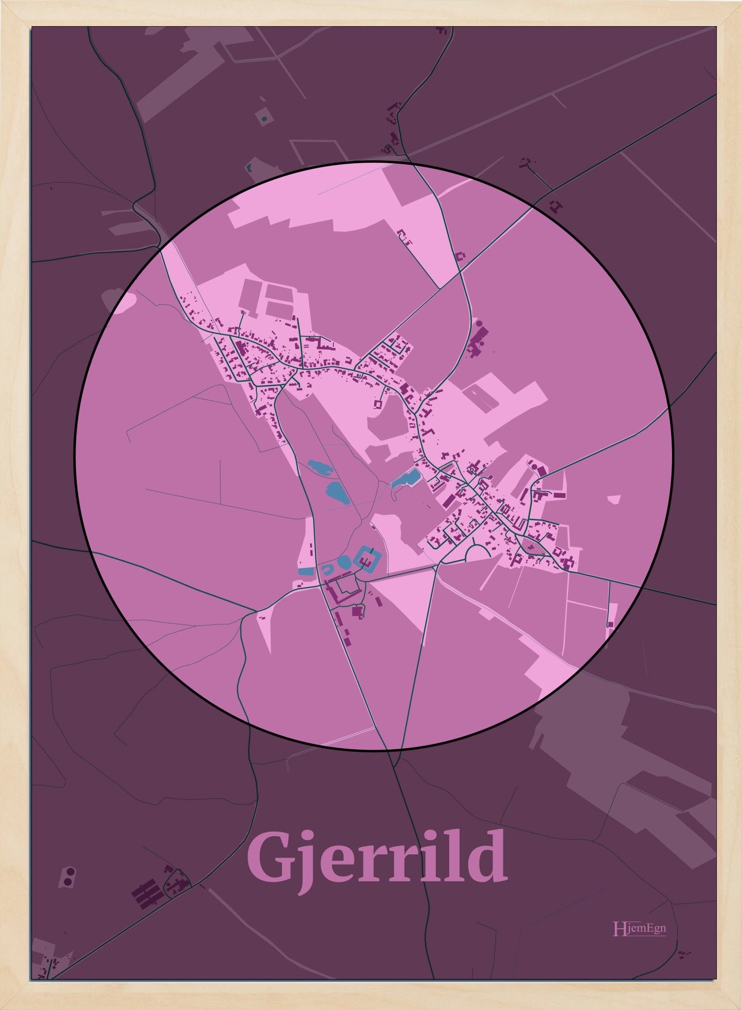 Gjerrild plakat i farve pastel rød og HjemEgn.dk design centrum. Design bykort for Gjerrild