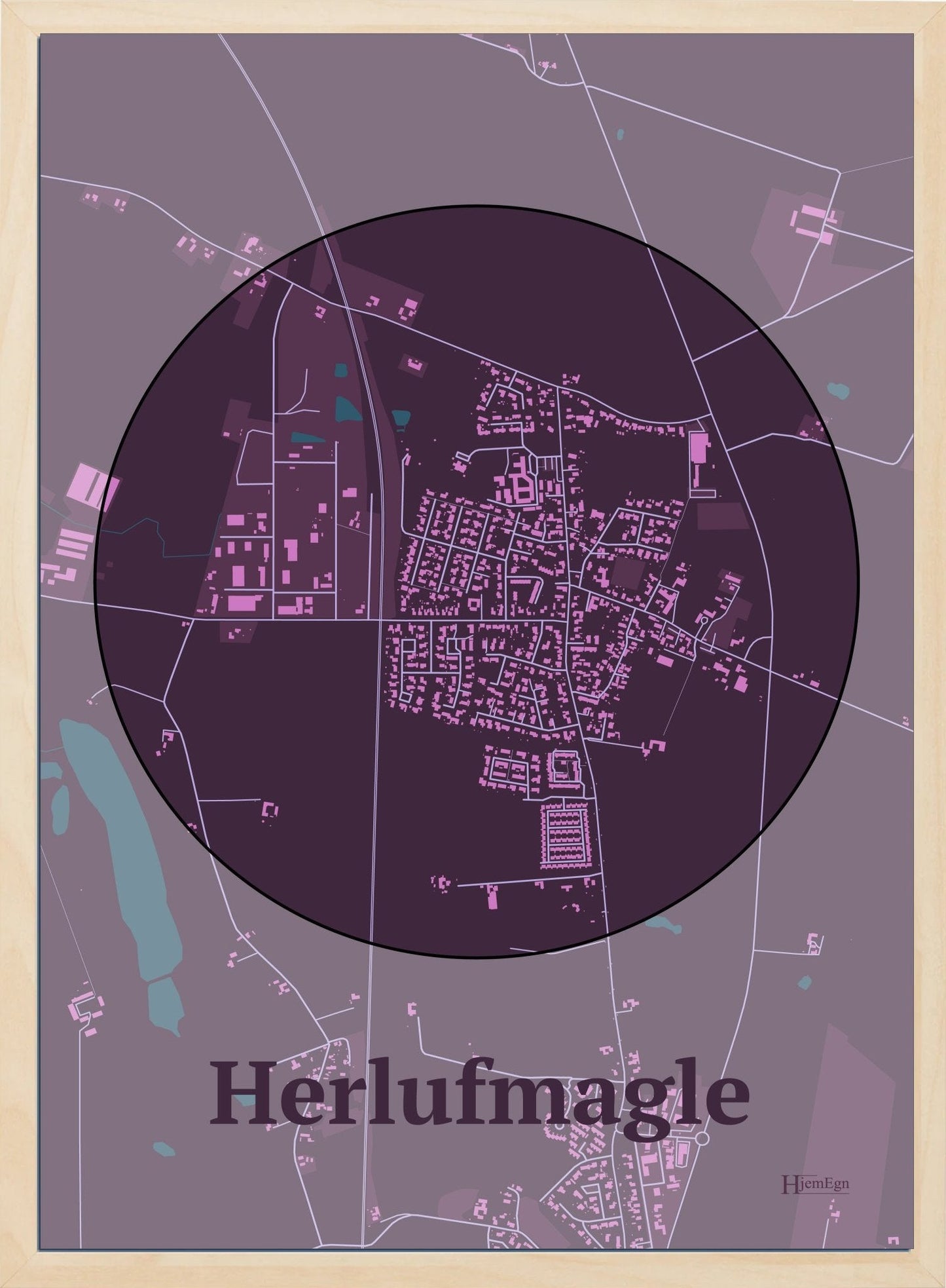 Herlufmagle plakat i farve mørk rød og HjemEgn.dk design centrum. Design bykort for Herlufmagle