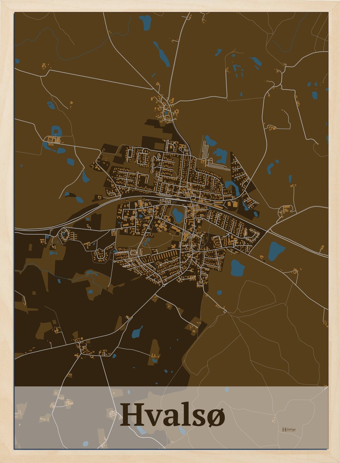 Hvalsø plakat i farve mørk brun og HjemEgn.dk design firkantet. Design bykort for Hvalsø