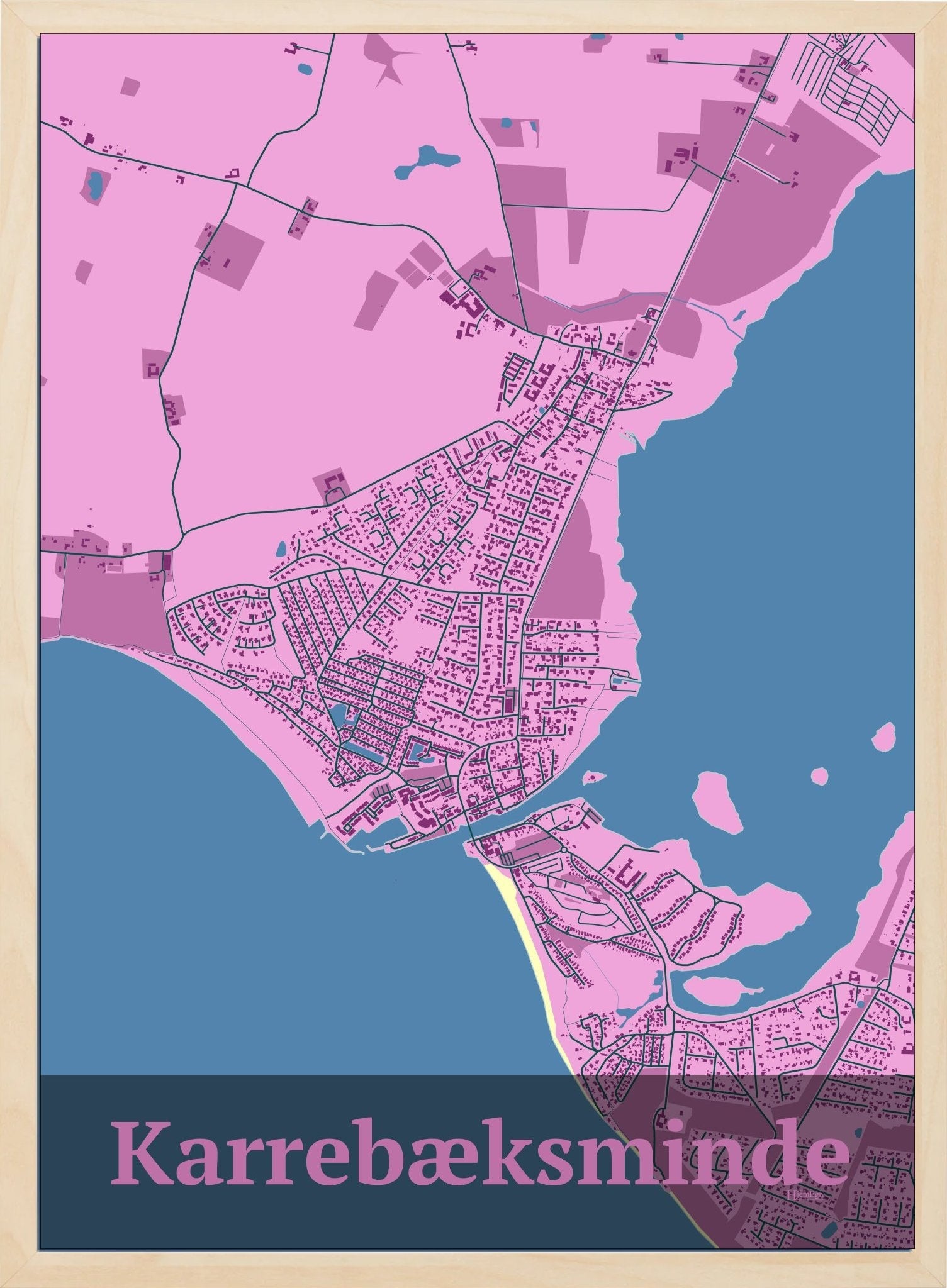 Karrebæksminde plakat i  pastel rød og HjemEgn.dk design firkantet. Design bykort for Karrebæksminde