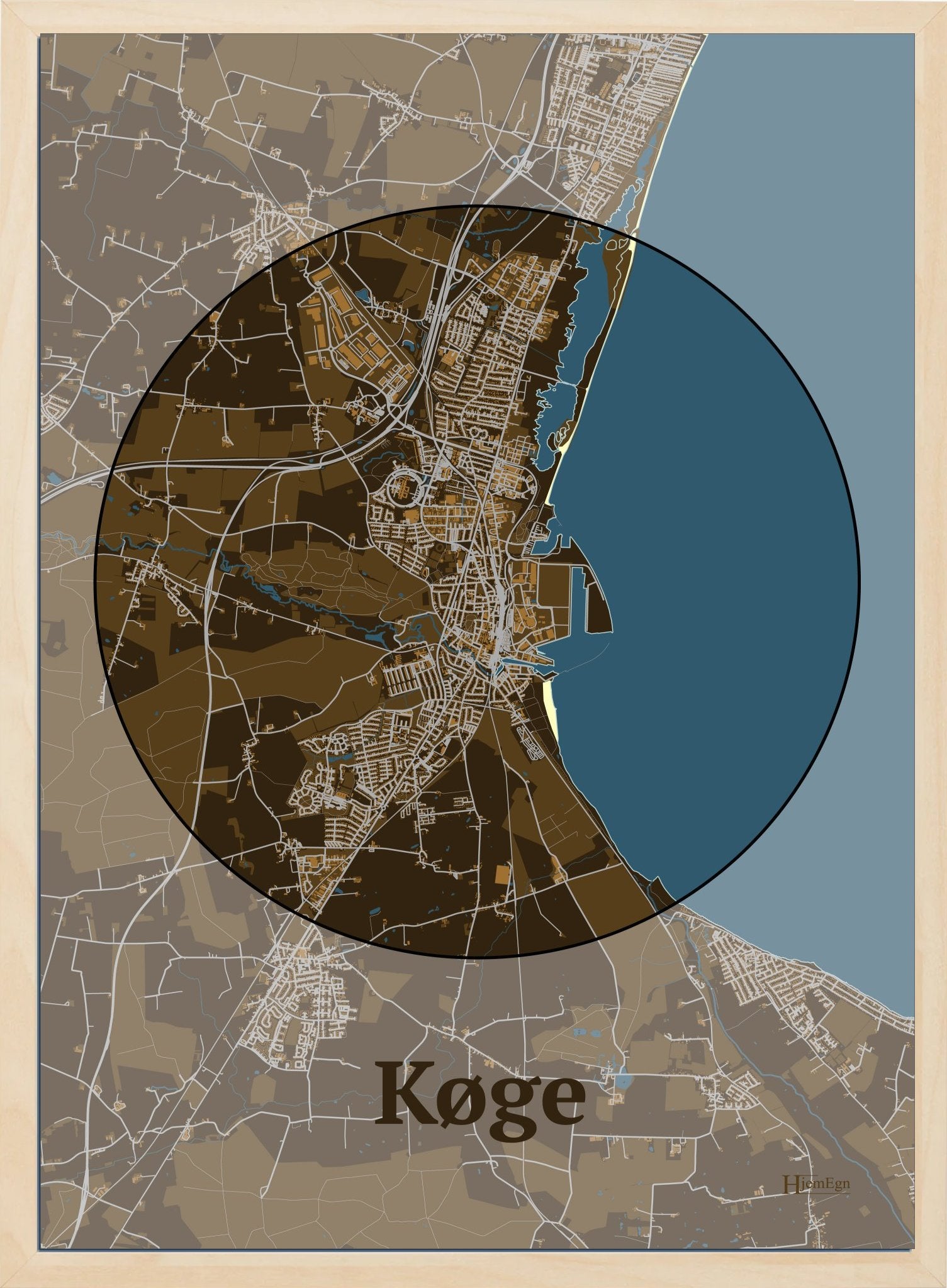 Køge plakat i farve mørk brun og HjemEgn.dk design centrum. Design bykort for Køge