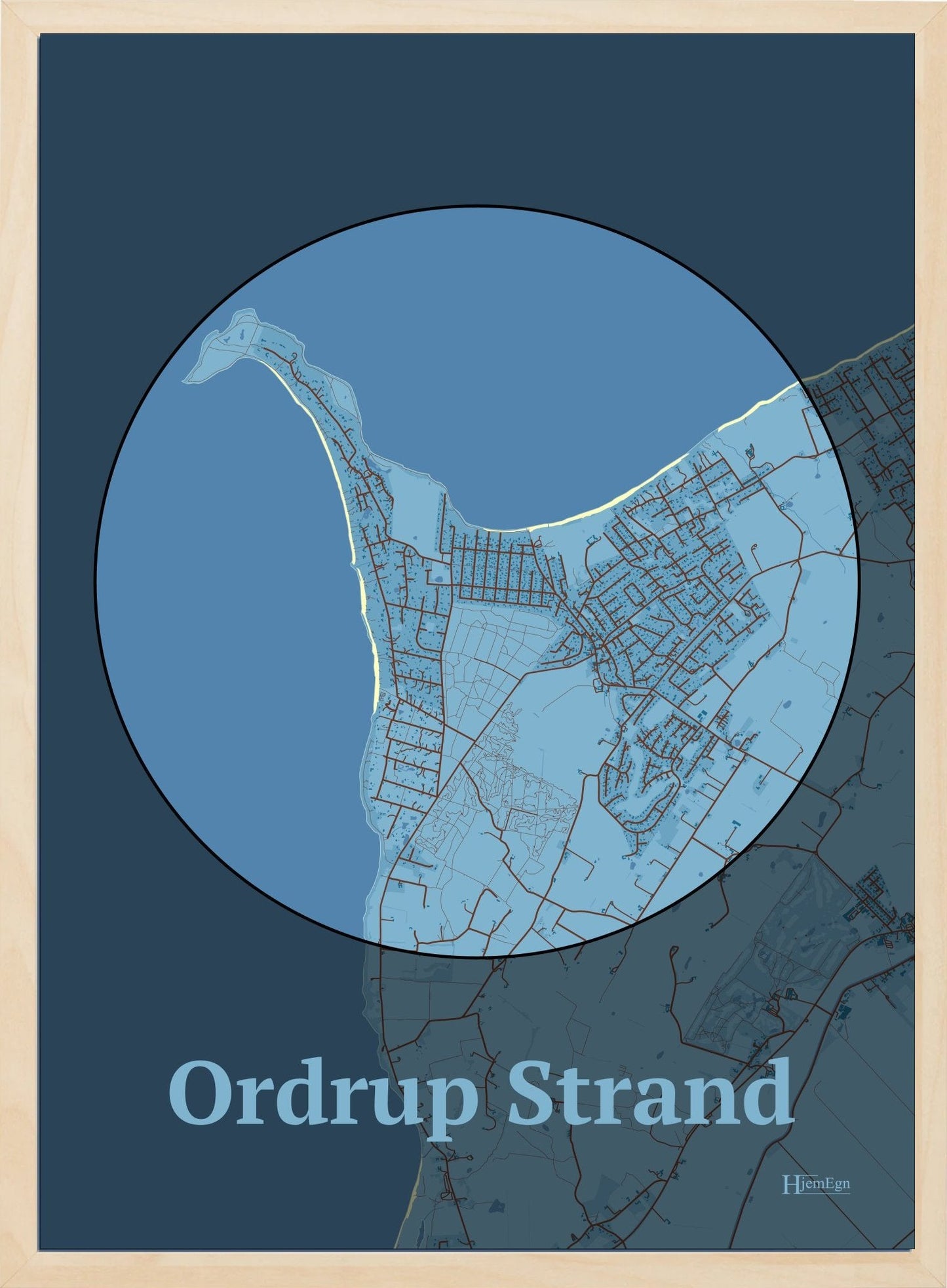 Ordrup Strand plakat i farve pastel blå og HjemEgn.dk design centrum. Design bykort for Ordrup Strand