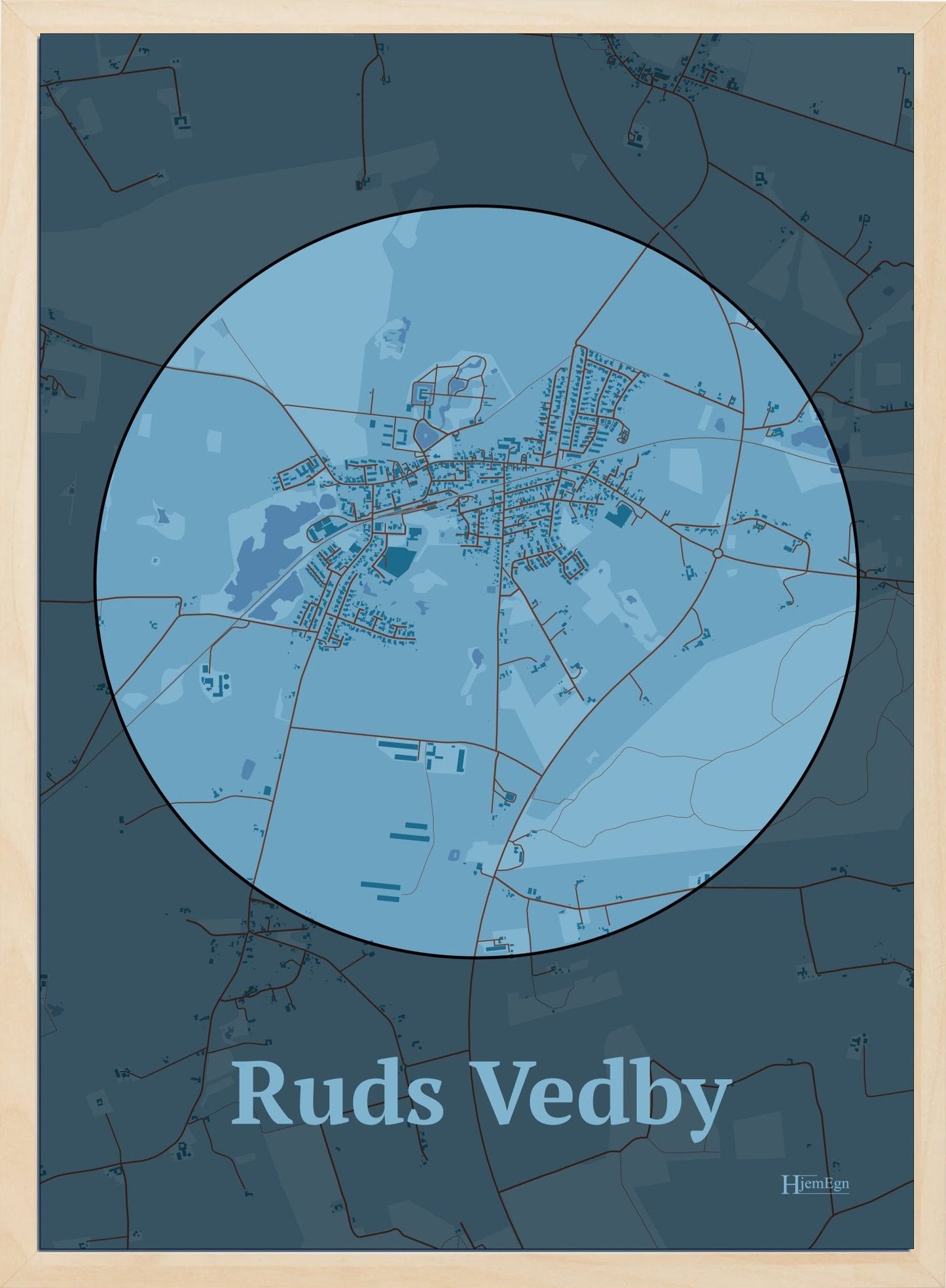 Ruds Vedby plakat i farve pastel blå og HjemEgn.dk design centrum. Design bykort for Ruds Vedby