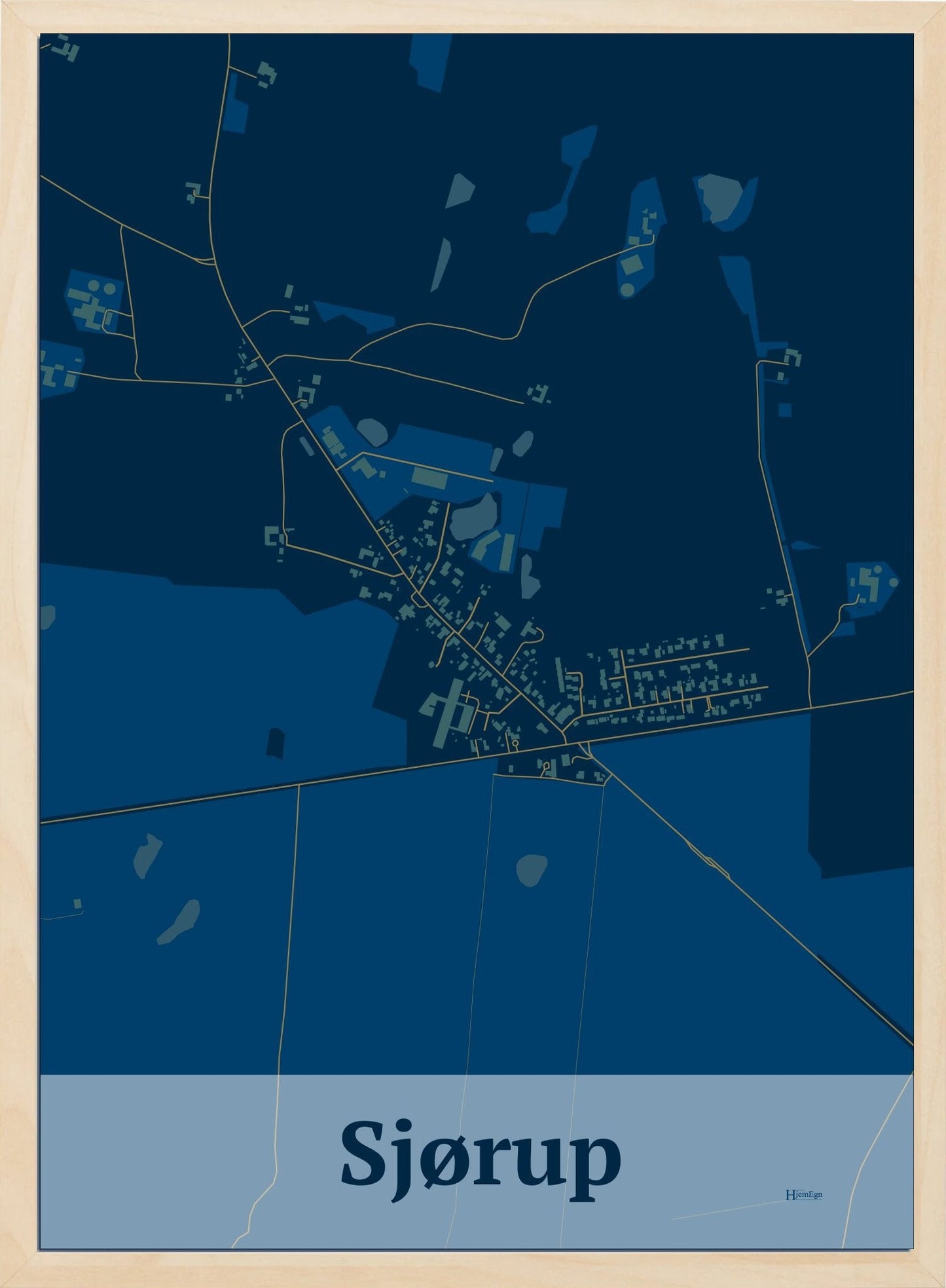 Sjørup plakat i farve mørk blå og HjemEgn.dk design firkantet. Design bykort for Sjørup