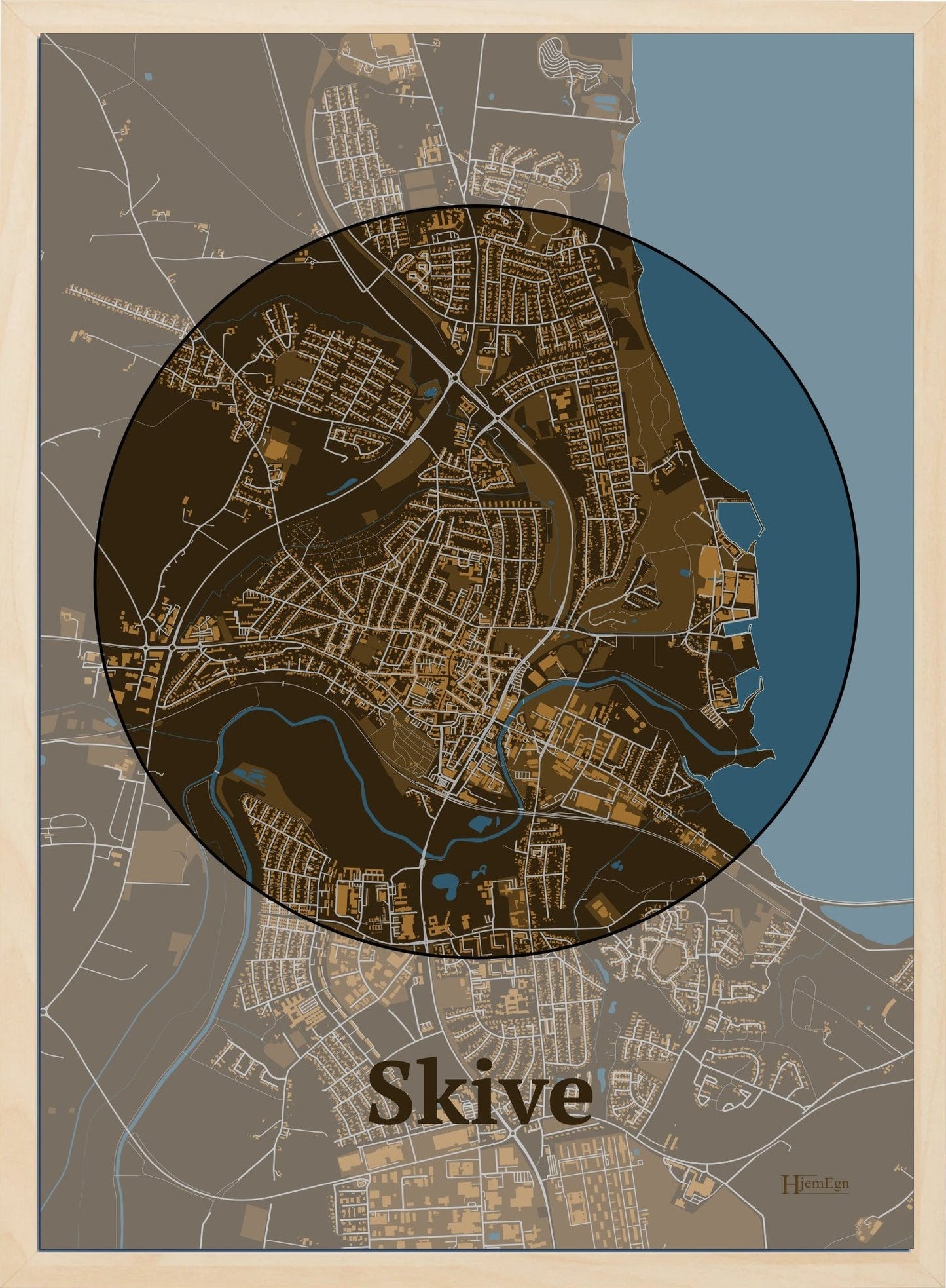 Skive plakat i farve mørk brun og HjemEgn.dk design centrum. Design bykort for Skive