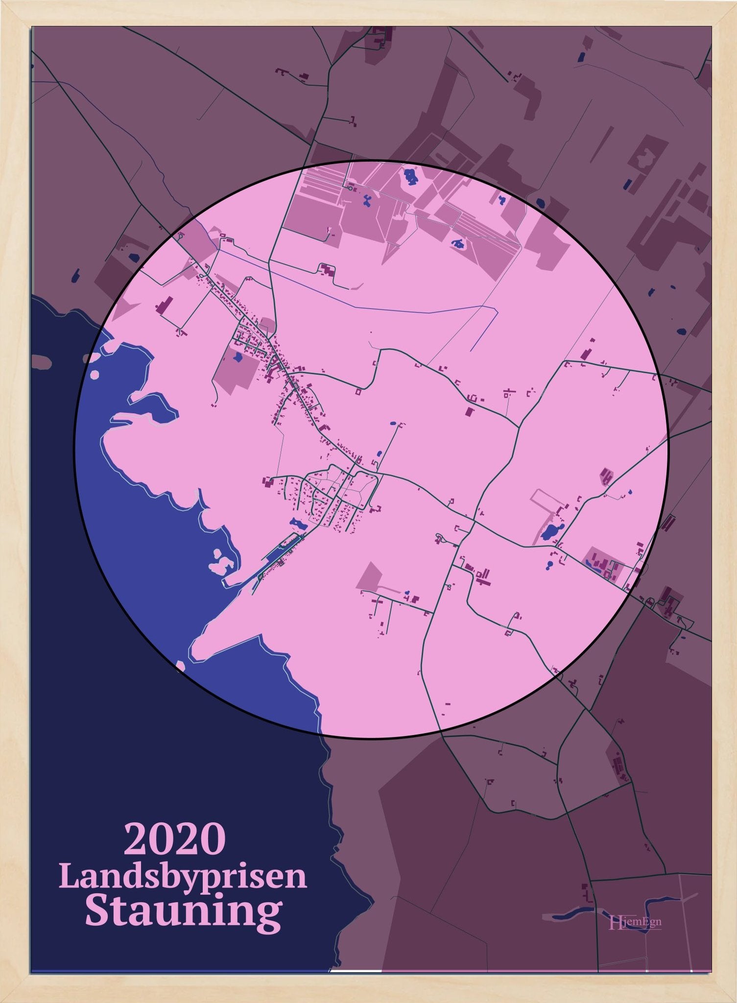 Stauning Kåret Til Årets Landsby 2020 plakat i farve  og HjemEgn.dk design centrum. Design bykort for Stauning Kåret Til Årets Landsby 2020