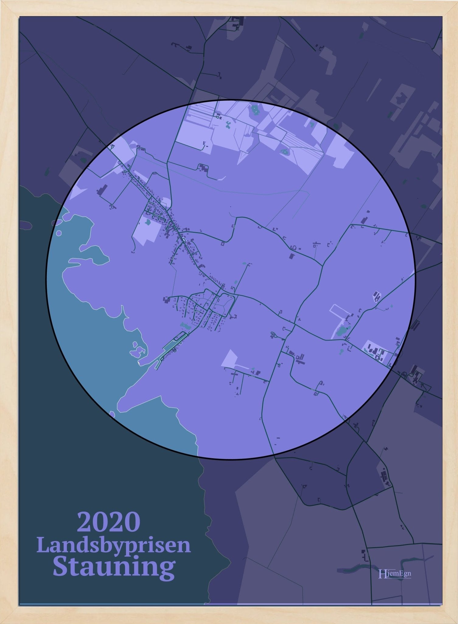 Stauning Kåret Til Årets Landsby 2020 plakat i farve pastel lilla og HjemEgn.dk design centrum. Design bykort for Stauning Kåret Til Årets Landsby 2020