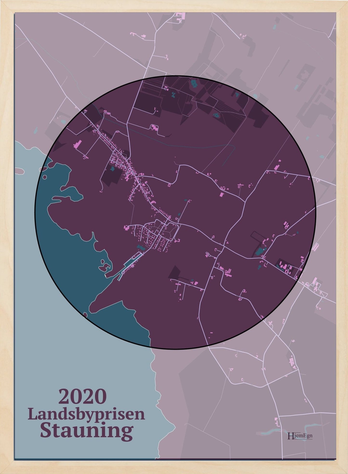 Stauning Kåret Til Årets Landsby 2020 plakat i farve  og HjemEgn.dk design centrum. Design bykort for Stauning Kåret Til Årets Landsby 2020