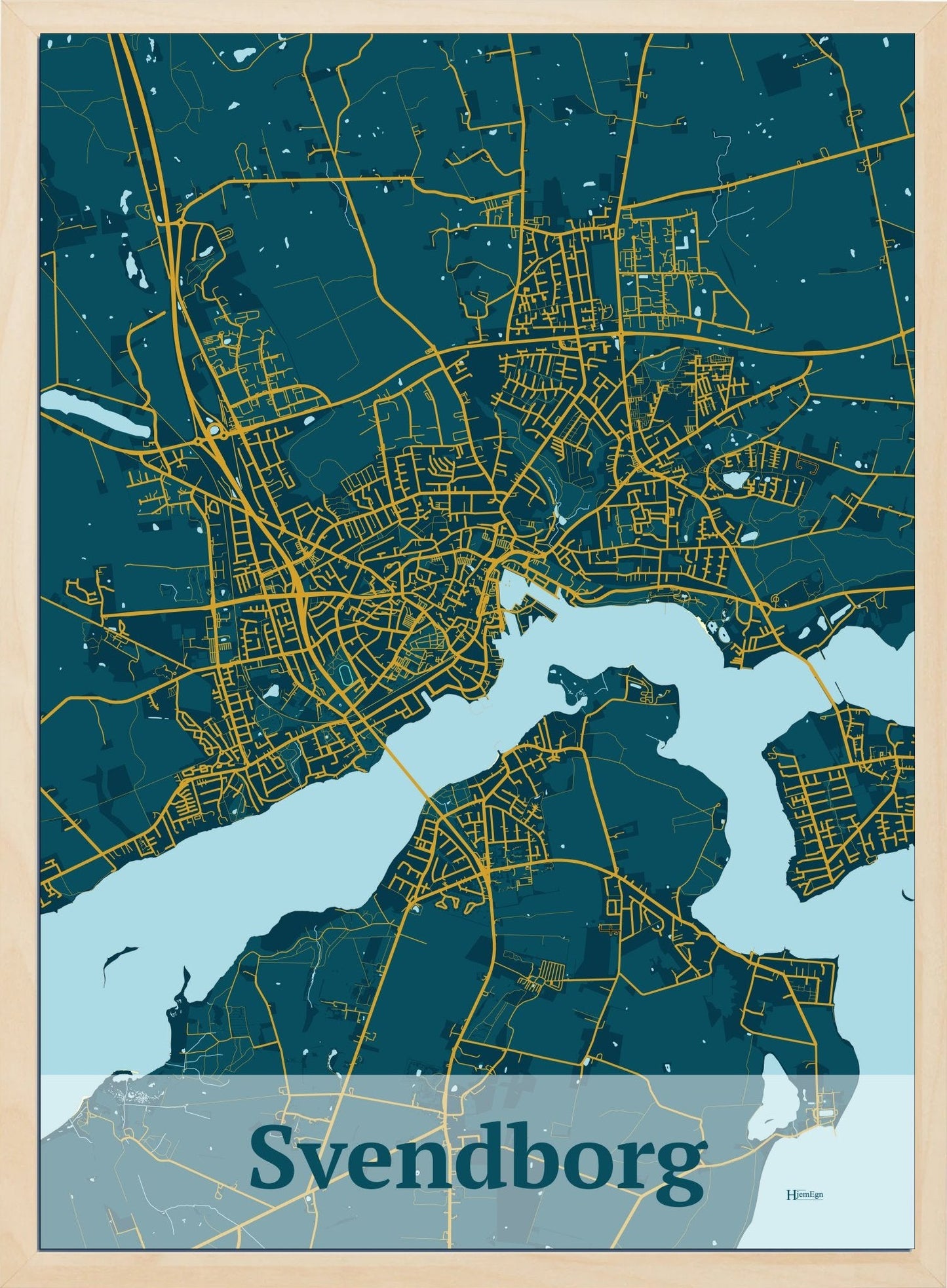 Svendborg plakat i farve mørk blå og HjemEgn.dk design firkantet. Design bykort for Svendborg