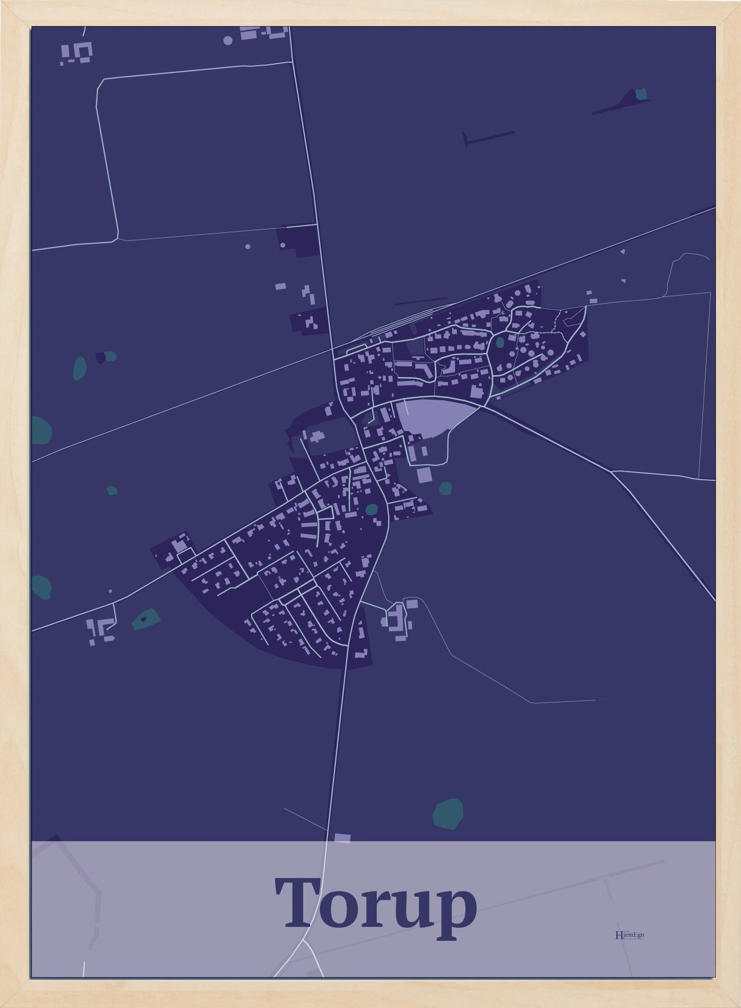 Torup plakat i farve mørk lilla og HjemEgn.dk design firkantet. Design bykort for Torup
